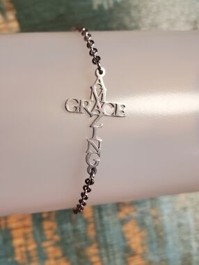 B2G1F Grace Amazing Cross Pendant Bracelet - Silver Tone, 9in, NEW